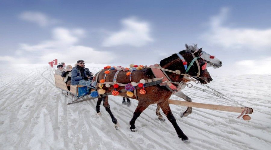 Turistik Doğu Ekspresi ile Kars Turu (Uçak Gidiş-Tren Dönüş)